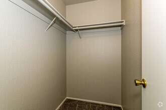 1BR, 1BA - 687SF - Cambridge Park