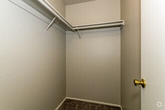 1BR, 1BA - 687SF - Cambridge Park