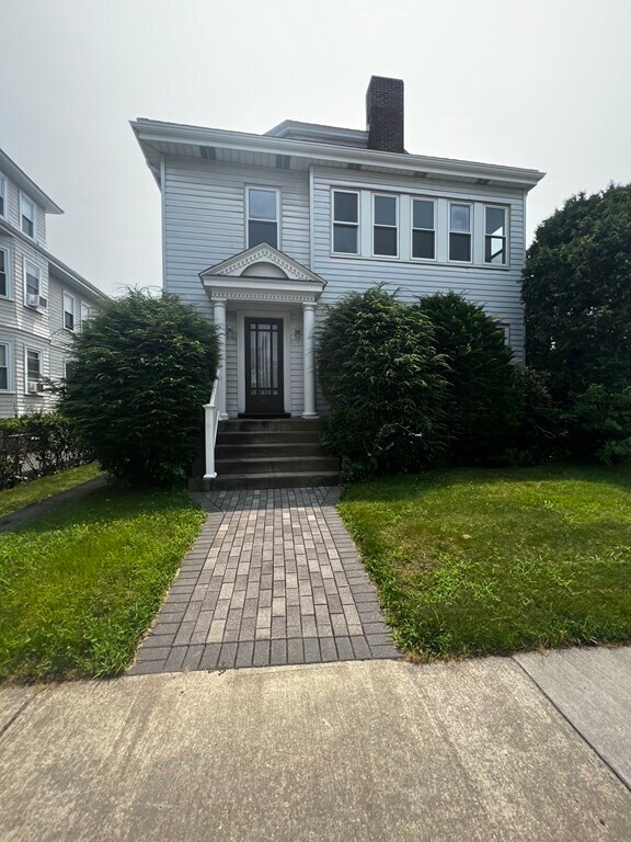 Building Photo - 490 California St