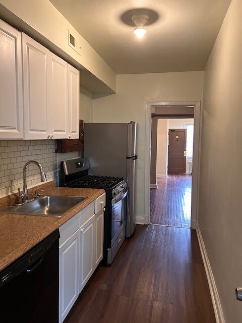 Foto del edificio - 1424 Staples St NE