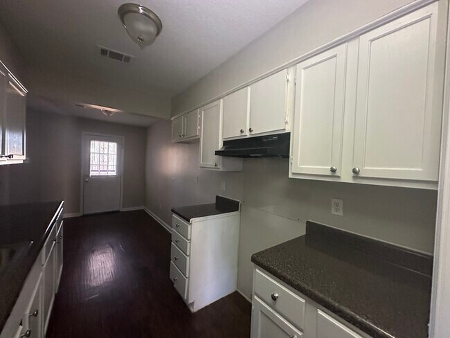 Foto del edificio - 3571 Bishops Gate Dr