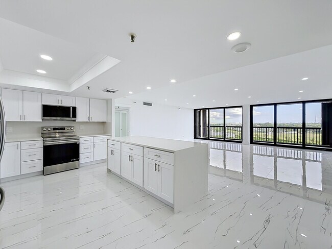 Building Photo - 2480 Presidential Way