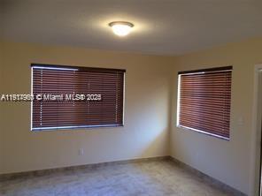 Foto principal - 1324 NE 127th St