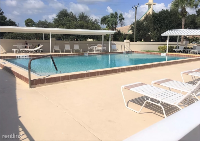 Building Photo - 2 br, 2 bath Condo - 3171 SE Aster Ln 1101...