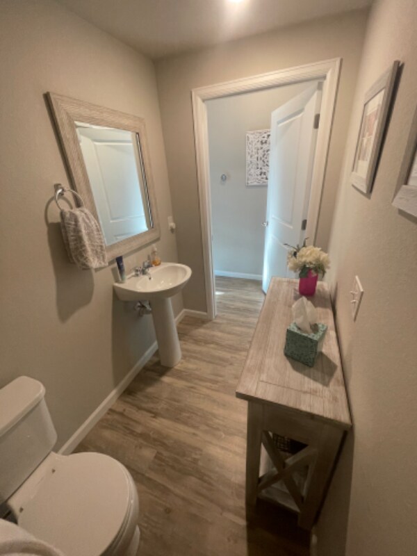 Foto del edificio - 1033 Oak Cir