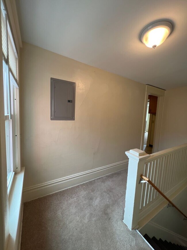 Foto del edificio - Two Bedroom apartment near engineering and...