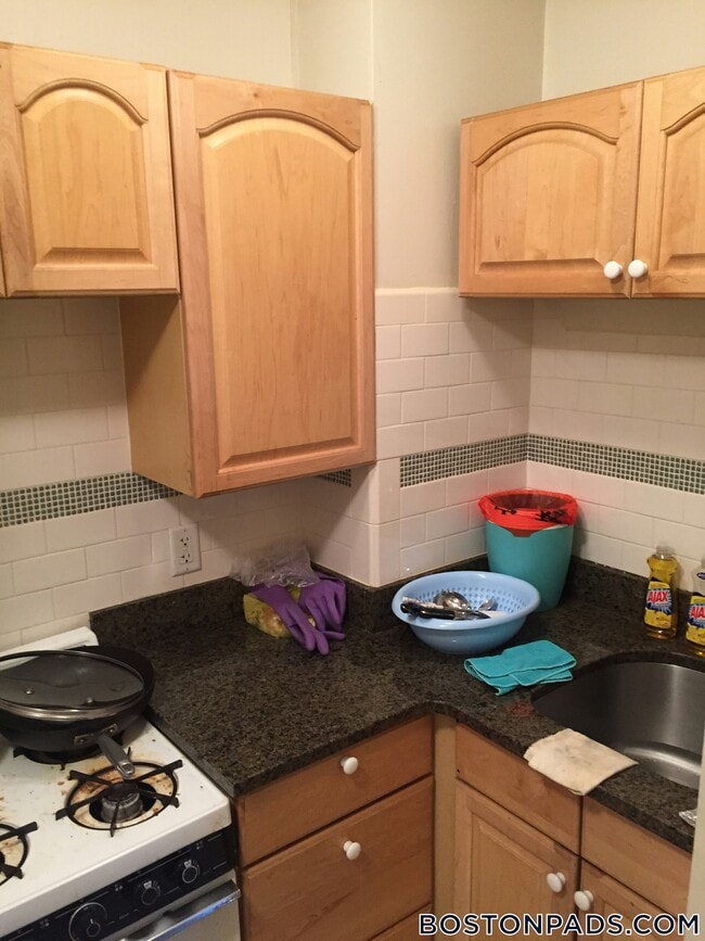 Foto del edificio - 171 Hemenway St