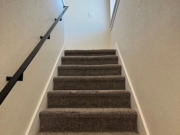 Foto del edificio - 2521 Justine Ln