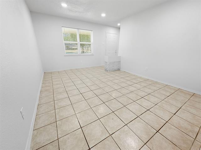 Foto del edificio - 2120 Vickie Dr