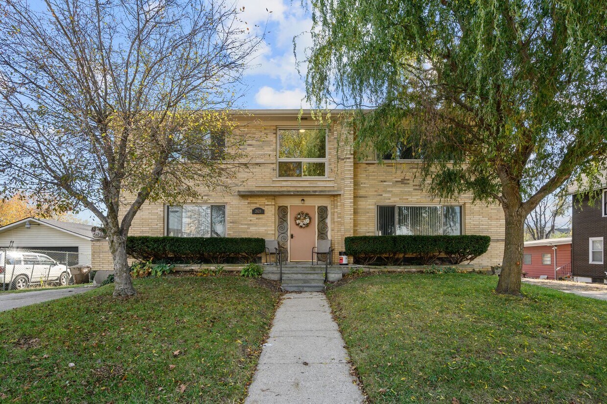 2625 Robertson Avenue Apartment for Rent in Norwood, OH