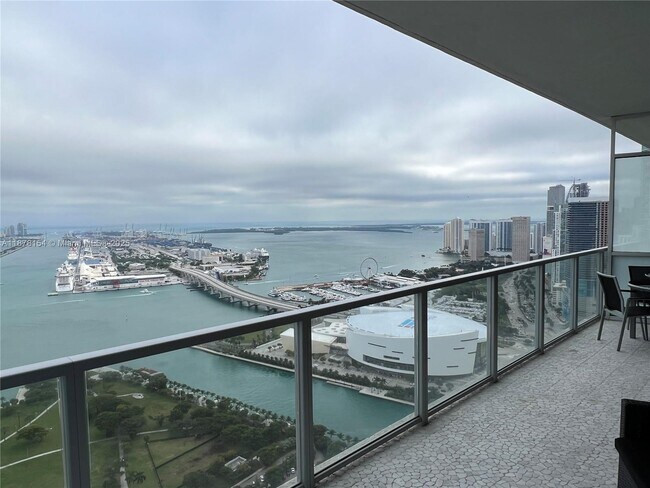 Building Photo - 1100 Biscayne Blvd