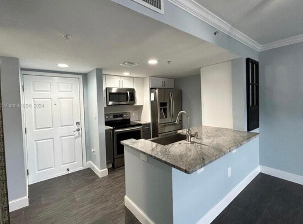 Primary Photo - 1801 N Flagler Dr
