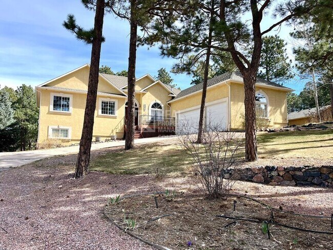 Foto del edificio - 1550 Capadaro Ct