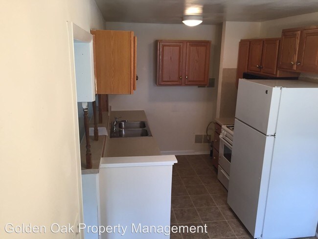 Building Photo - 3 br, 1 bath House - 503 Gust Ln