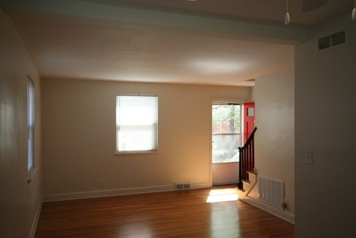 Building Photo - 812 Green St