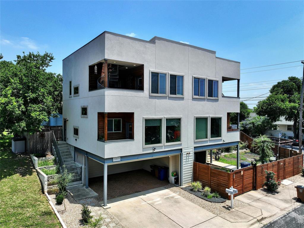 Foto principal - 2100 Rosewood Ave