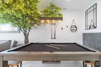 Building Photo - 4107 R. Saint-Denis