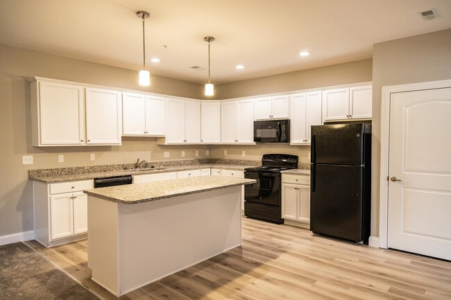 Building Photo - CARLS CORNER RESIDENTIAL Building Photo - CARLS CORNER RESIDENTIAL