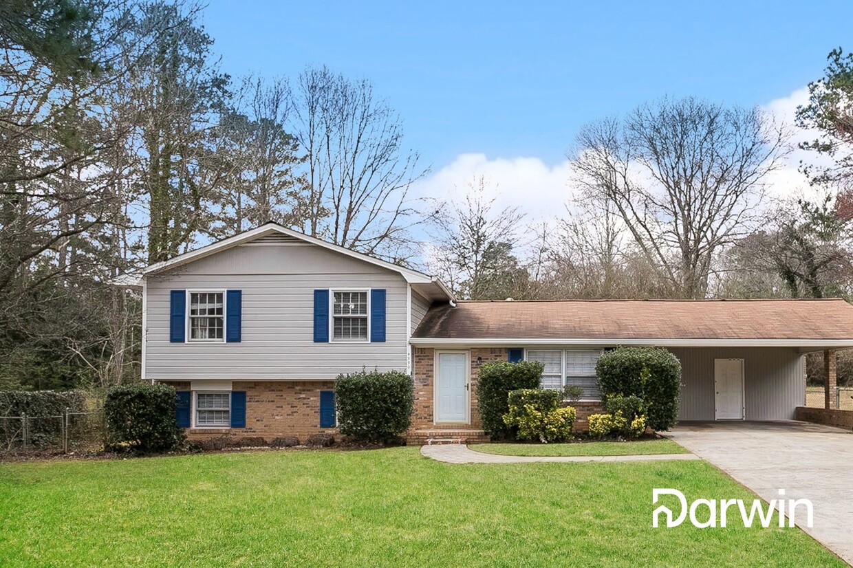 Primary Photo - 4590 Shamrock Place Southeast, Mableton, G...