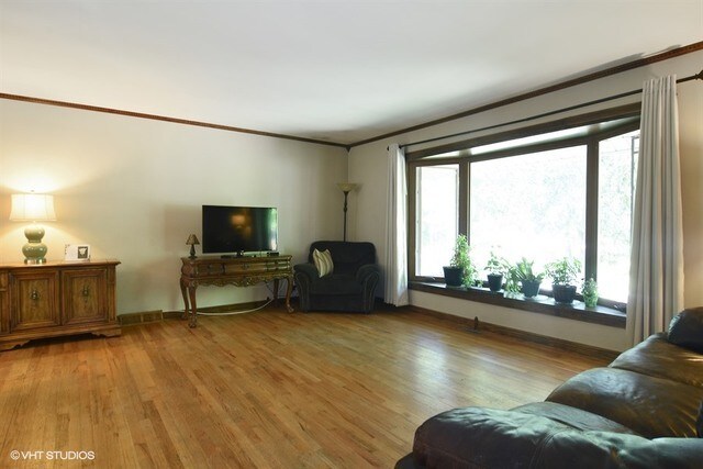 Foto del edificio - 121 N Fosket Dr