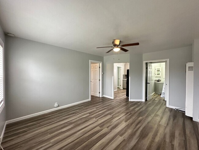 Foto del edificio - 736 Cedar St