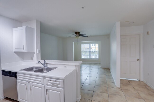 Foto del edificio - 5455 Vineland Rd