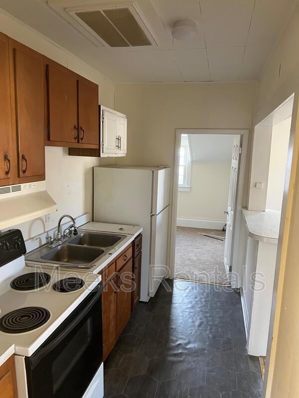 Building Photo - 506 2nd St