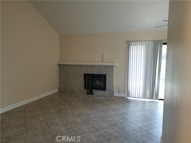 Foto del edificio - 10943 Country View Dr
