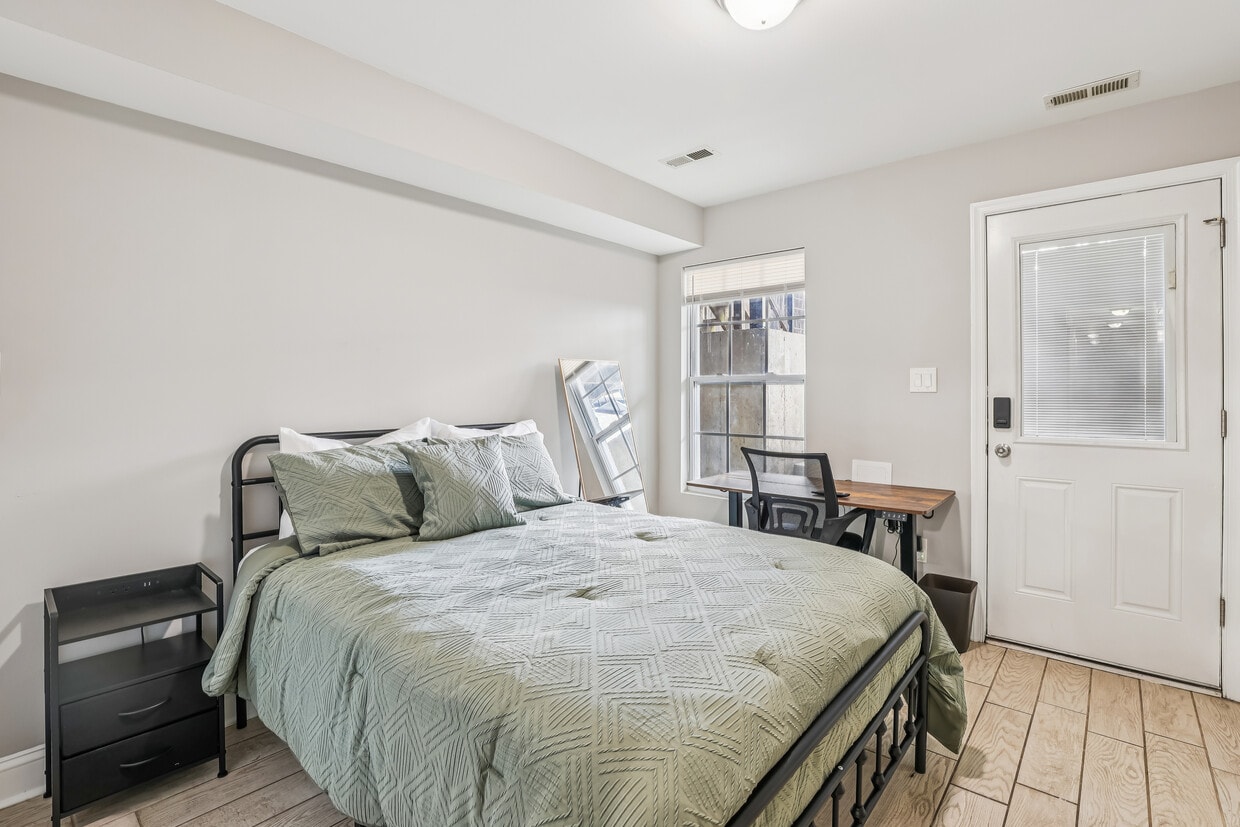 Photo - 1332 Levis St NE (Washington, DC)