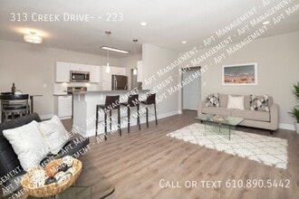Building Photo - 313 Creek Dr