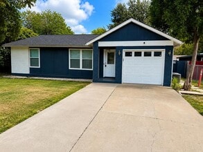 Building Photo - 5410 Burgundy Dr