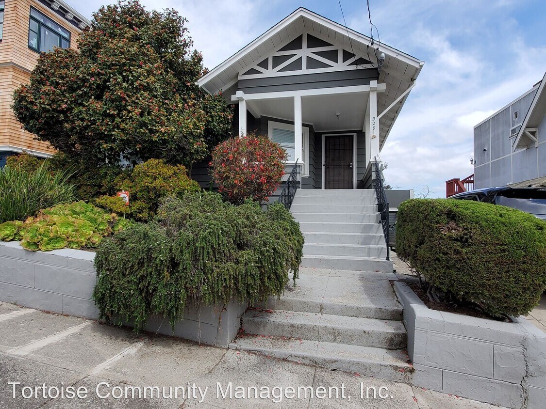 Primary Photo - 328 Newton Ave