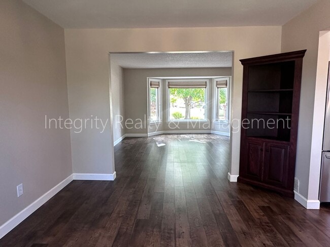 Building Photo - 1 Foothill Ash