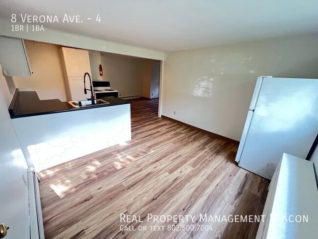 Building Photo - 8 Verona Ave