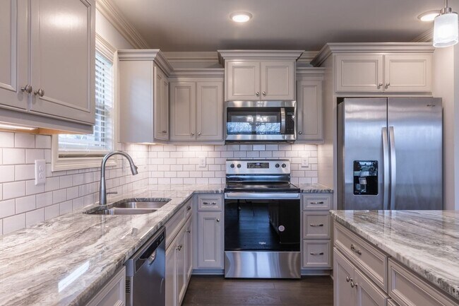 Foto del edificio - 254 Hutch Ct