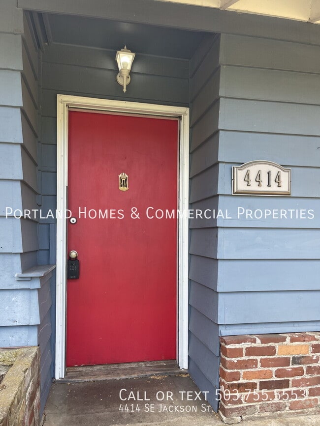 Building Photo - 4414 SE Jackson St