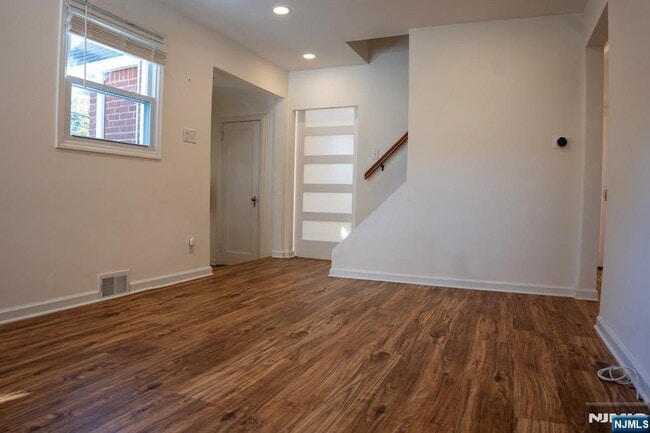 Foto del edificio - 58 Elm St