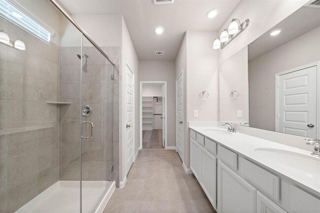 Building Photo - 7064 Silverleaf Oak St