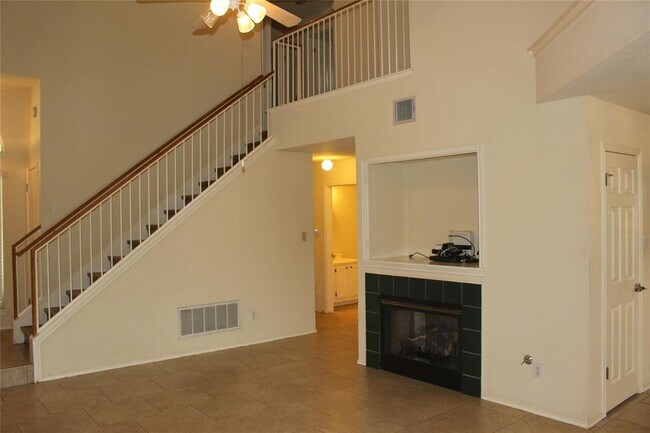 Foto del edificio - 9000 Francia Trail