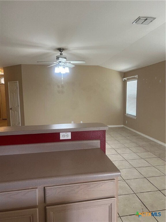 Building Photo - 219 San Saba