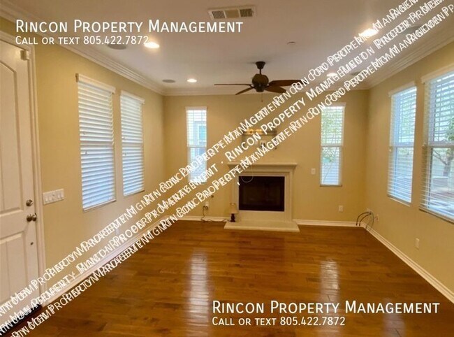 Building Photo - 3 Bedroom Townhome *Citrus Walk*