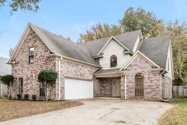 Building Photo - 8018 Jills Creek Dr