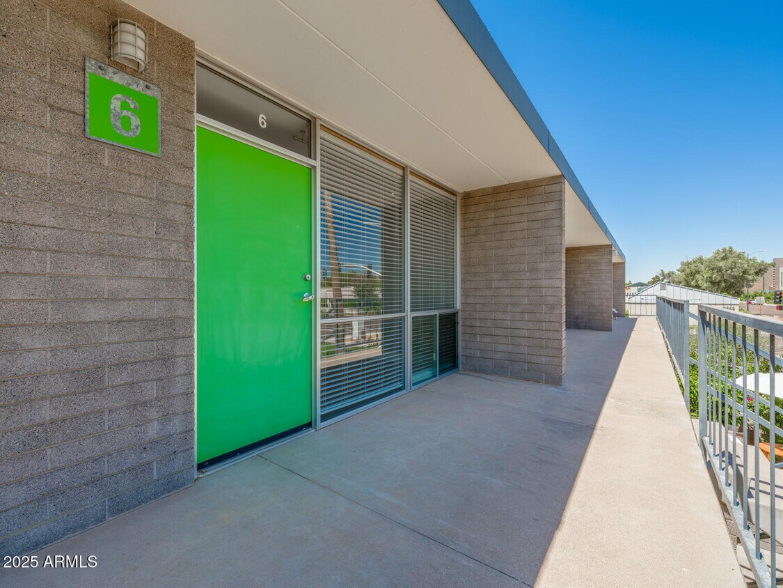 Foto principal - 7601 E 2nd St