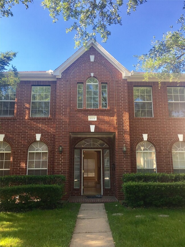 Building Photo - 4804 Linden St
