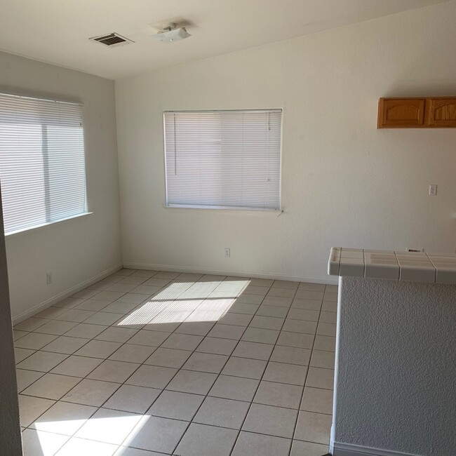 Foto del edificio - 3 BEDROOM APPLE VALLEY HOME