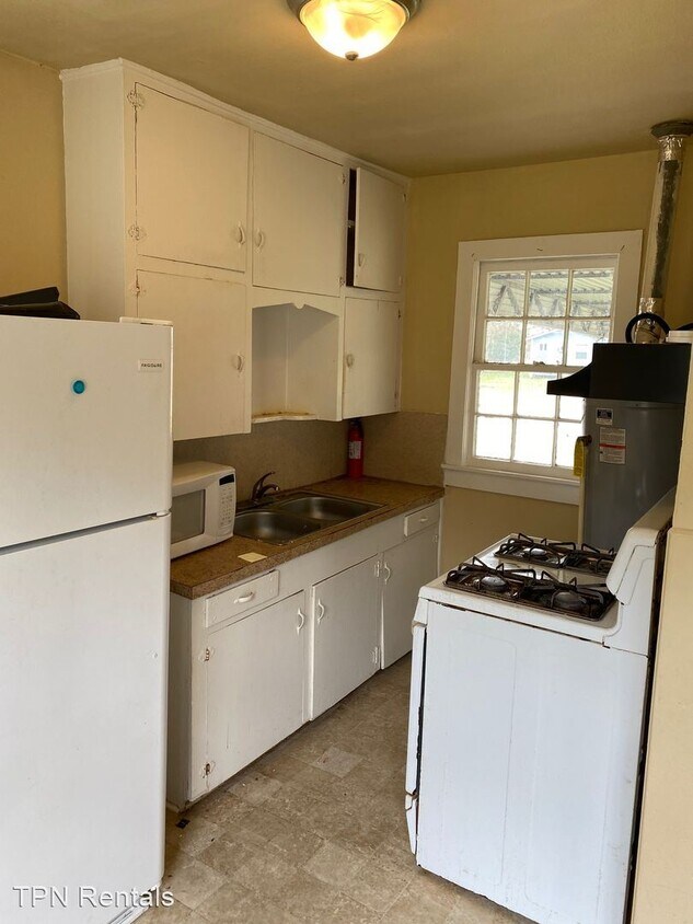 Primary Photo - 1 br, 1 bath House - 639 Garden St