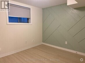 Building Photo - 15-SUIT15 Sissons Wy