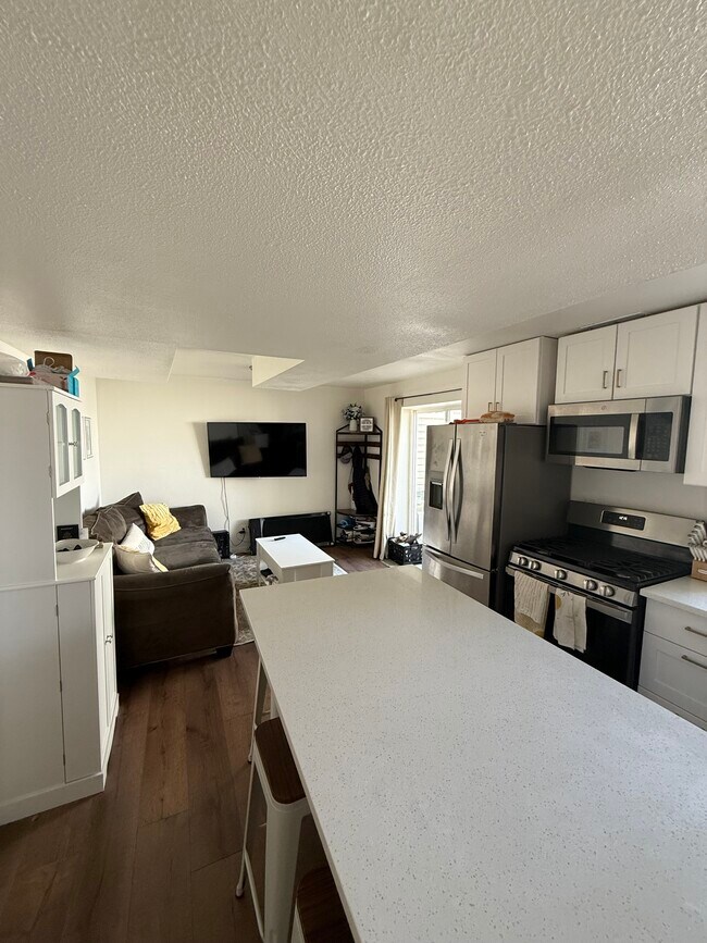 Foto del edificio - 1498 W Parkside Dr