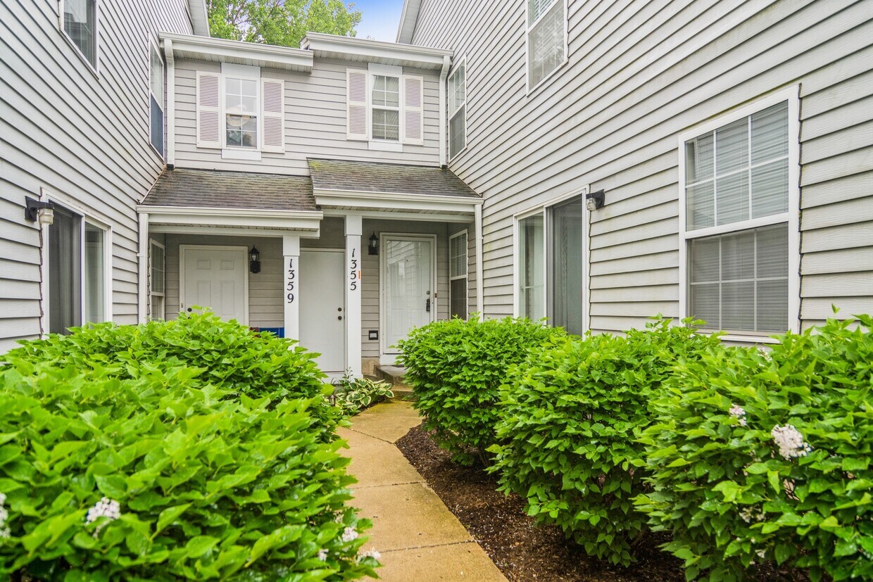 Primary Photo - 1355 Orleans Dr