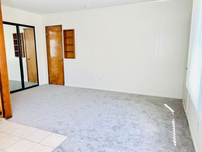 Foto del edificio - BAYSIDE STUDIO IN MISSION BEACH - ONLY $ 1695/mo!